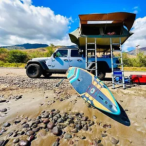 Aloha Glamp's Jeep Adventure: Rooftop Across Maui Paia